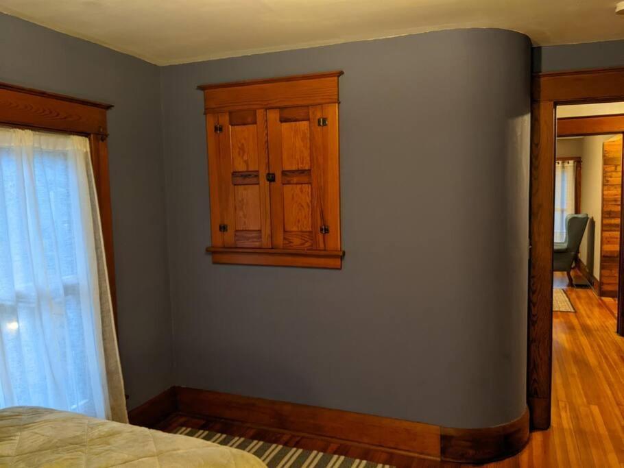 Large Bakery Apartment - Central Downtown Location Fredonia Exterior foto